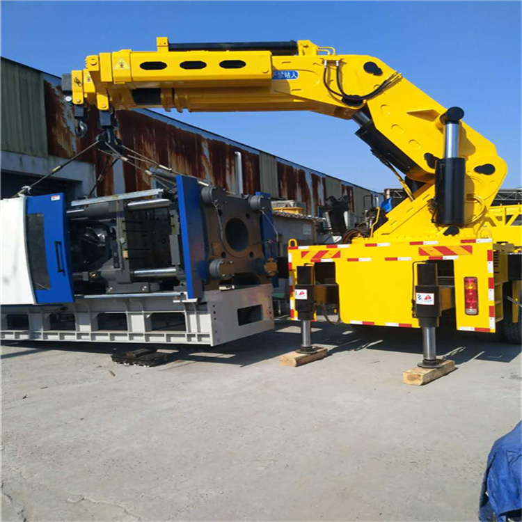 博野县 大吨位折臂吊出租费用解析：一小时租赁多少钱